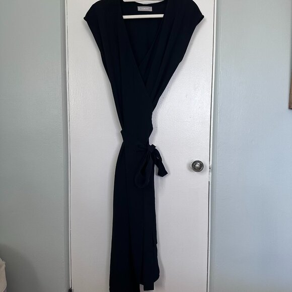 Everlane Dresses & Skirts - Everlane Black Wrap Dress